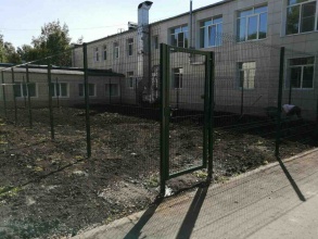 3D заборы для школы 15 метров фото в Кубинке