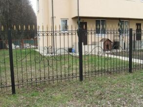 Сварные заборы с забивными столбами  60 метров фото цена за метр под ключ