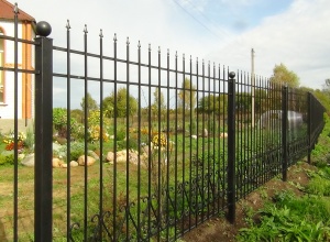 Сварные заборы с забивными столбами  12 метров фото в Кубинке